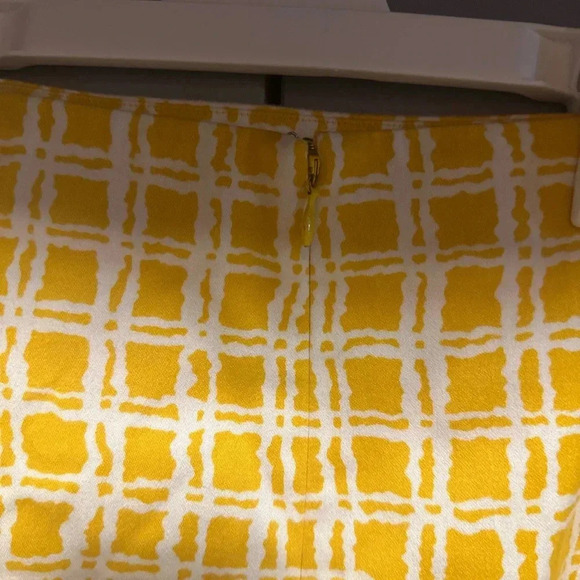 TALBOTS - Yellow & White Plaid Skirt (size 10) - Picture 7 of 8
